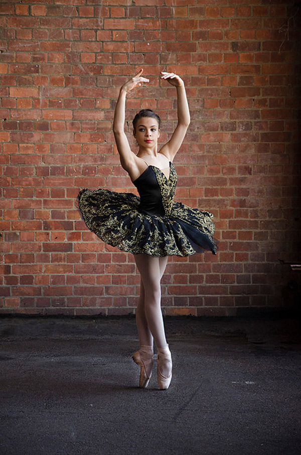 Girl doing Ballet in Brisbane